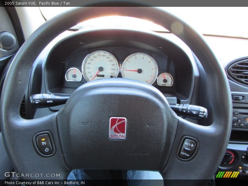 Pacific Blue / Tan 2005 Saturn VUE