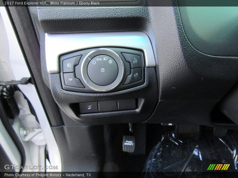 White Platinum / Ebony Black 2017 Ford Explorer XLT