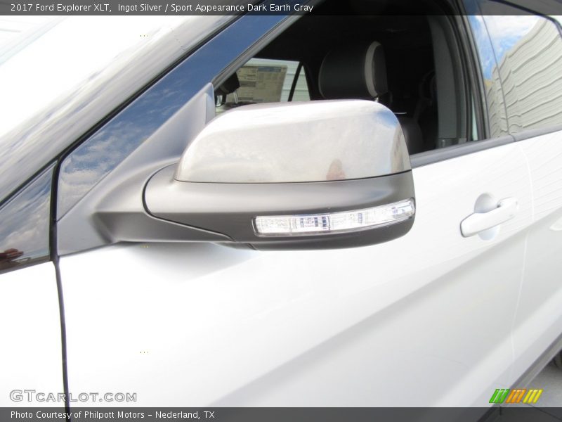 Ingot Silver / Sport Appearance Dark Earth Gray 2017 Ford Explorer XLT