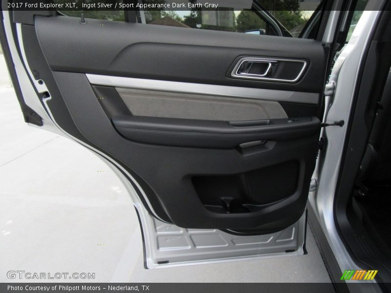 Ingot Silver / Sport Appearance Dark Earth Gray 2017 Ford Explorer XLT