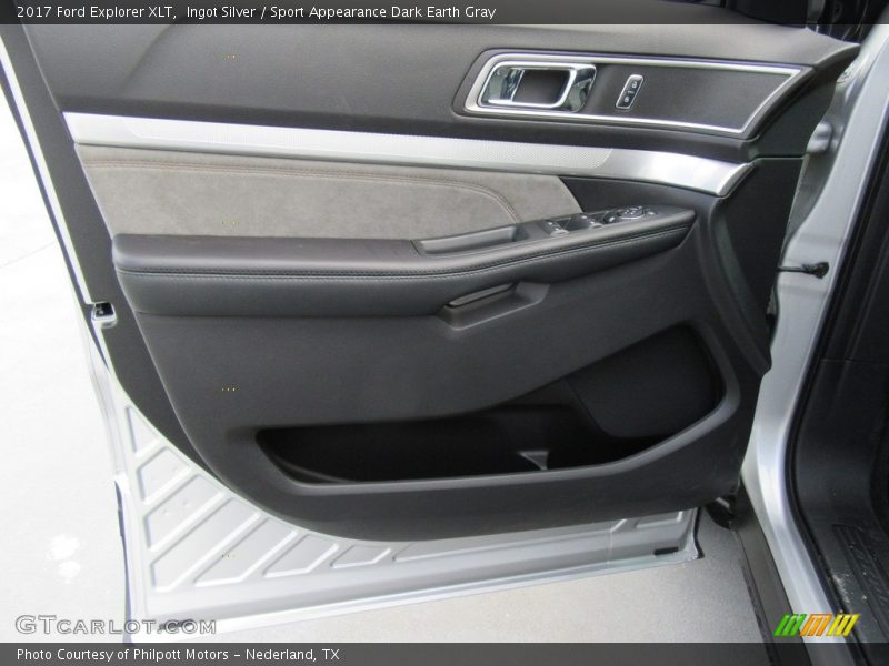 Ingot Silver / Sport Appearance Dark Earth Gray 2017 Ford Explorer XLT