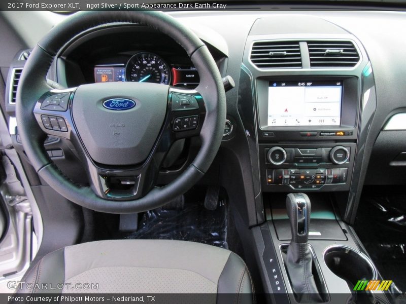 Ingot Silver / Sport Appearance Dark Earth Gray 2017 Ford Explorer XLT