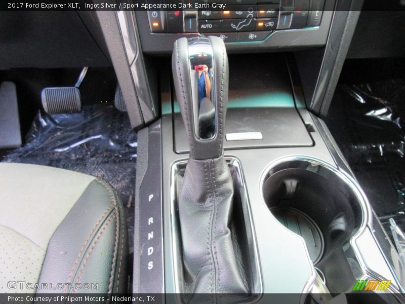 Ingot Silver / Sport Appearance Dark Earth Gray 2017 Ford Explorer XLT
