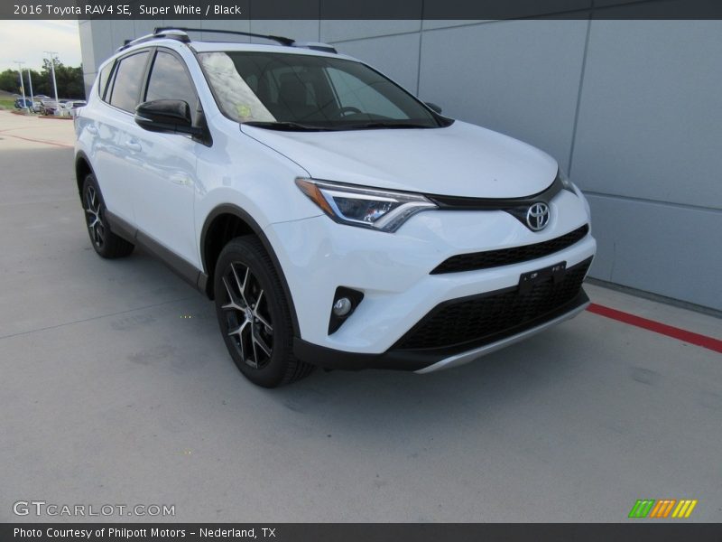 Super White / Black 2016 Toyota RAV4 SE