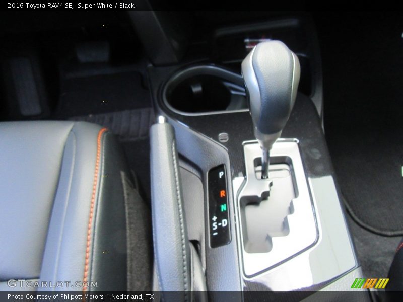 Super White / Black 2016 Toyota RAV4 SE