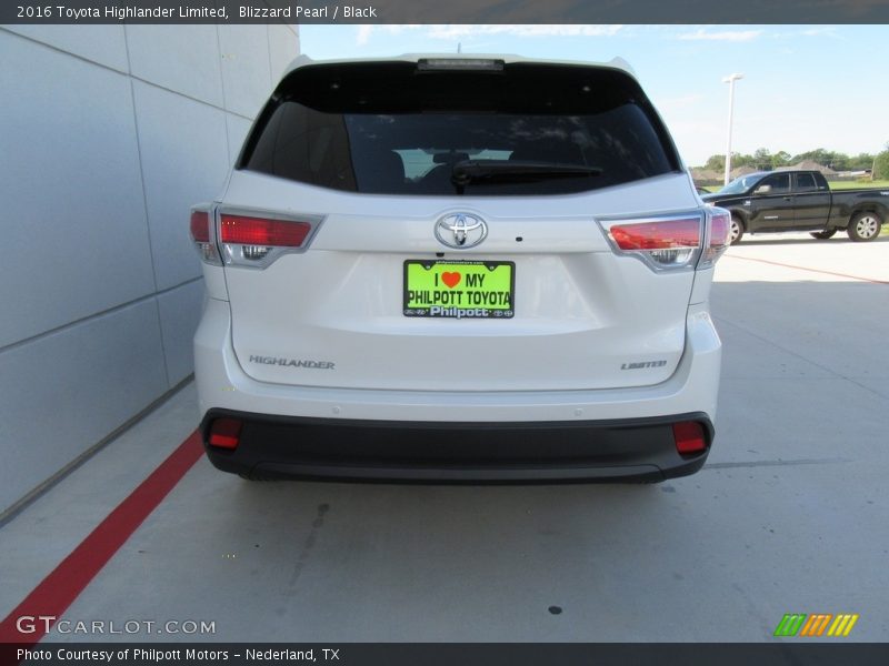 Blizzard Pearl / Black 2016 Toyota Highlander Limited