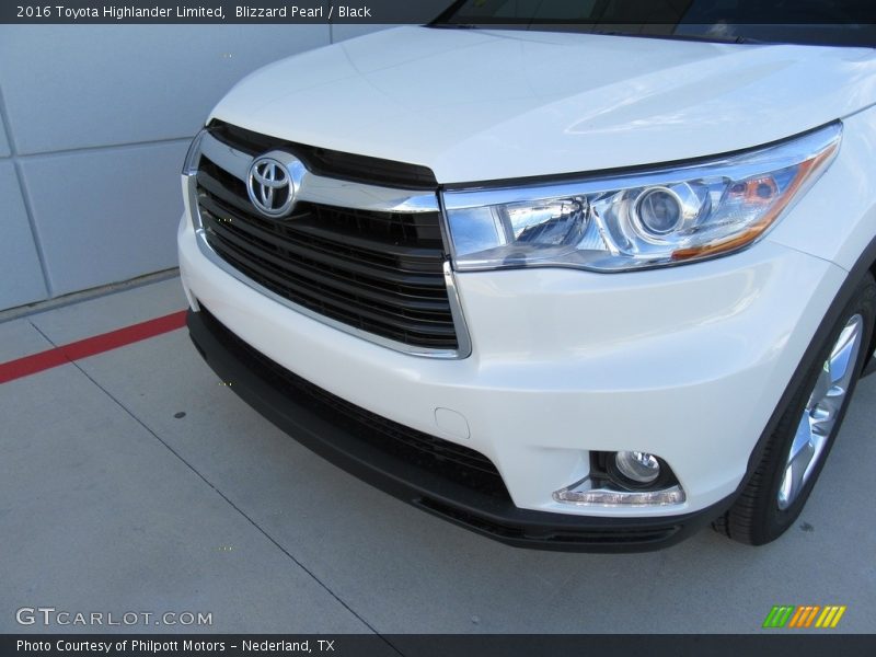Blizzard Pearl / Black 2016 Toyota Highlander Limited