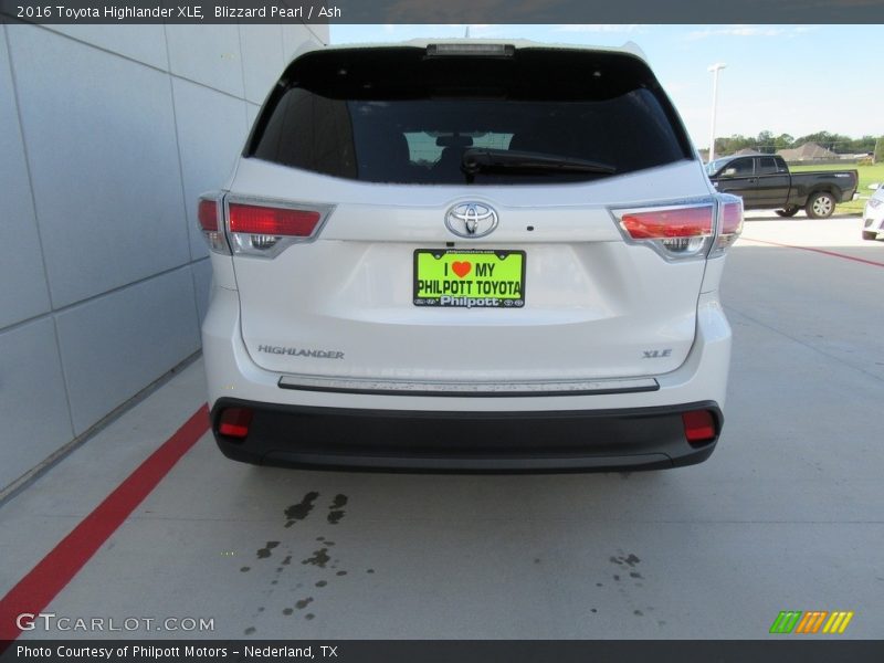 Blizzard Pearl / Ash 2016 Toyota Highlander XLE