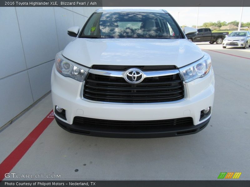 Blizzard Pearl / Ash 2016 Toyota Highlander XLE