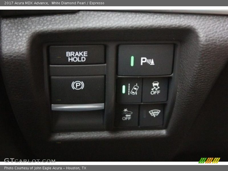 White Diamond Pearl / Espresso 2017 Acura MDX Advance