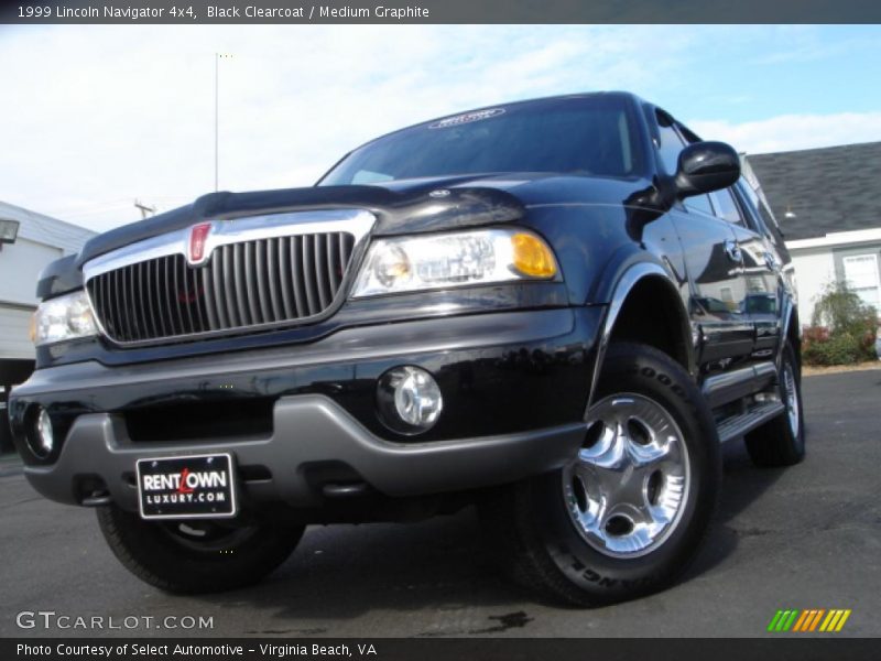 Black Clearcoat / Medium Graphite 1999 Lincoln Navigator 4x4