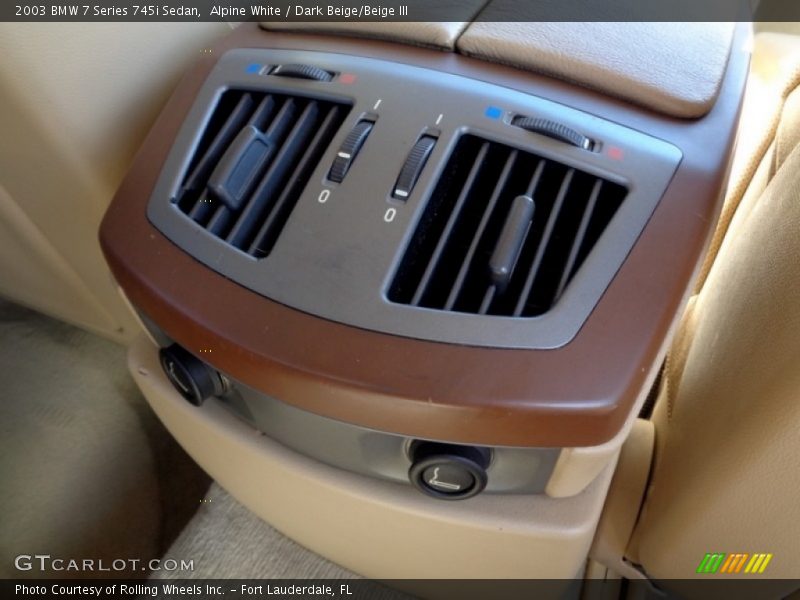 Controls of 2003 7 Series 745i Sedan