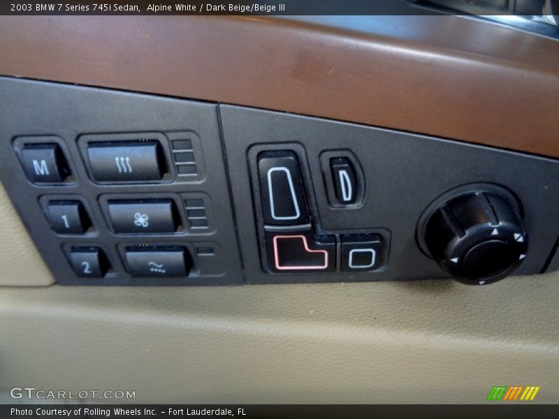 Controls of 2003 7 Series 745i Sedan