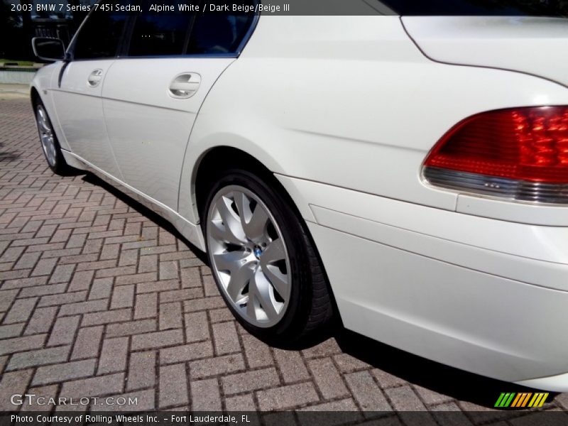 Alpine White / Dark Beige/Beige III 2003 BMW 7 Series 745i Sedan