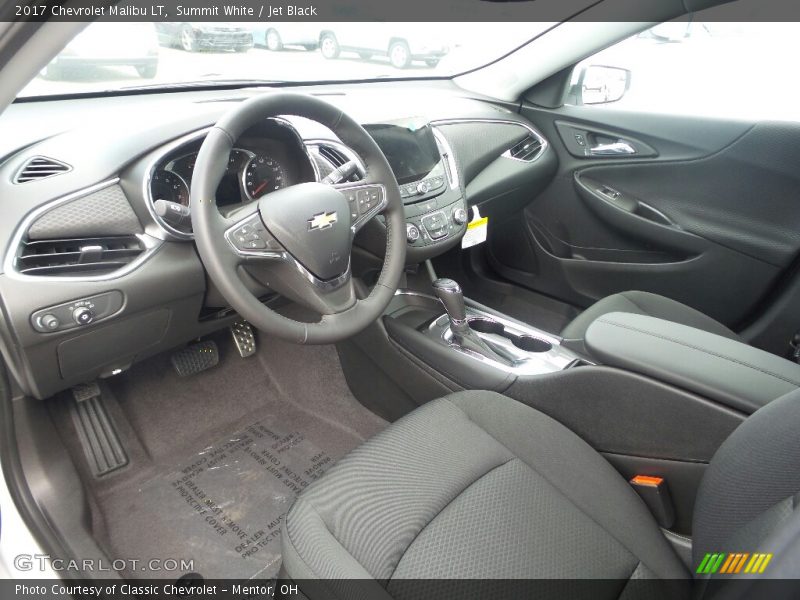 Summit White / Jet Black 2017 Chevrolet Malibu LT