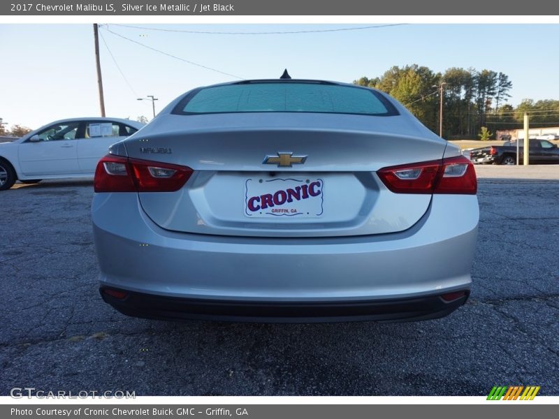 Silver Ice Metallic / Jet Black 2017 Chevrolet Malibu LS