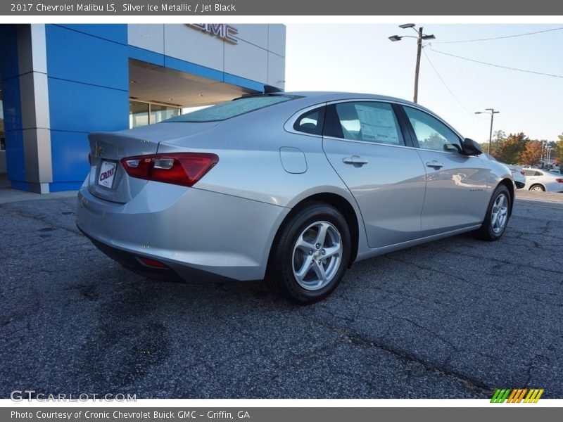 Silver Ice Metallic / Jet Black 2017 Chevrolet Malibu LS