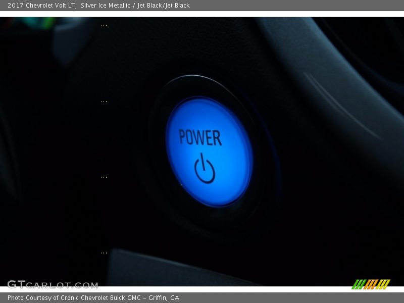 Silver Ice Metallic / Jet Black/Jet Black 2017 Chevrolet Volt LT
