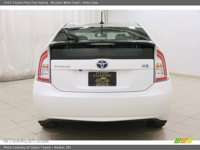 Blizzard White Pearl / Misty Gray 2013 Toyota Prius Five Hybrid