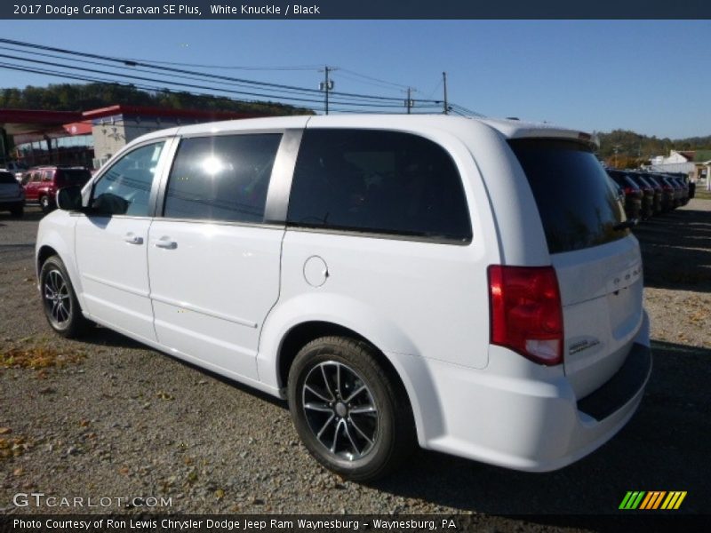 White Knuckle / Black 2017 Dodge Grand Caravan SE Plus