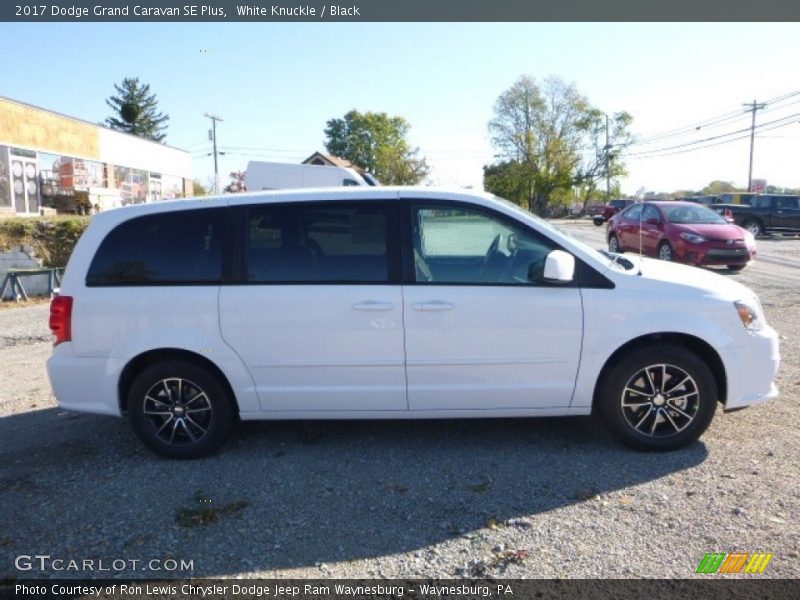 White Knuckle / Black 2017 Dodge Grand Caravan SE Plus
