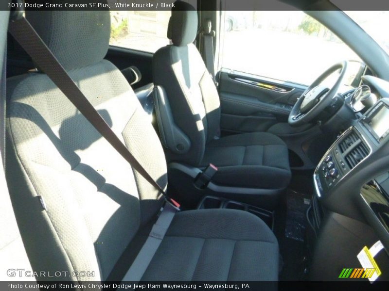 White Knuckle / Black 2017 Dodge Grand Caravan SE Plus