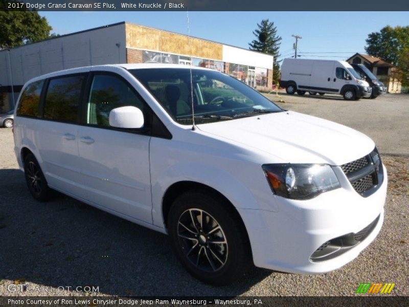 White Knuckle / Black 2017 Dodge Grand Caravan SE Plus