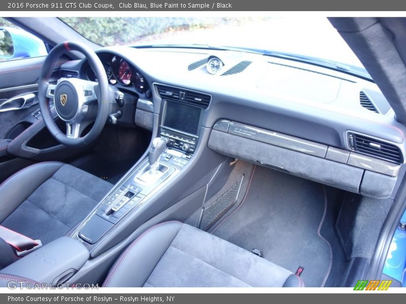 Dashboard of 2016 911 GTS Club Coupe