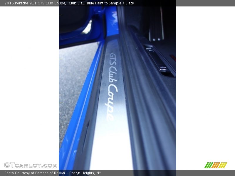 Club Blau, Blue Paint to Sample / Black 2016 Porsche 911 GTS Club Coupe