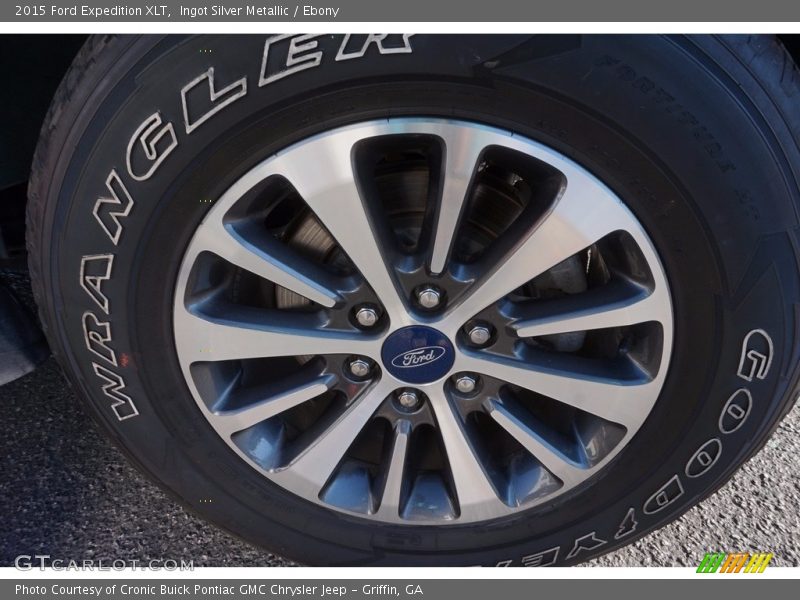 Ingot Silver Metallic / Ebony 2015 Ford Expedition XLT