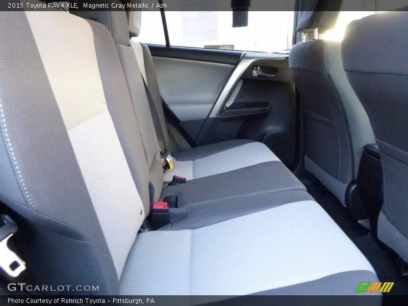 Magnetic Gray Metallic / Ash 2015 Toyota RAV4 XLE