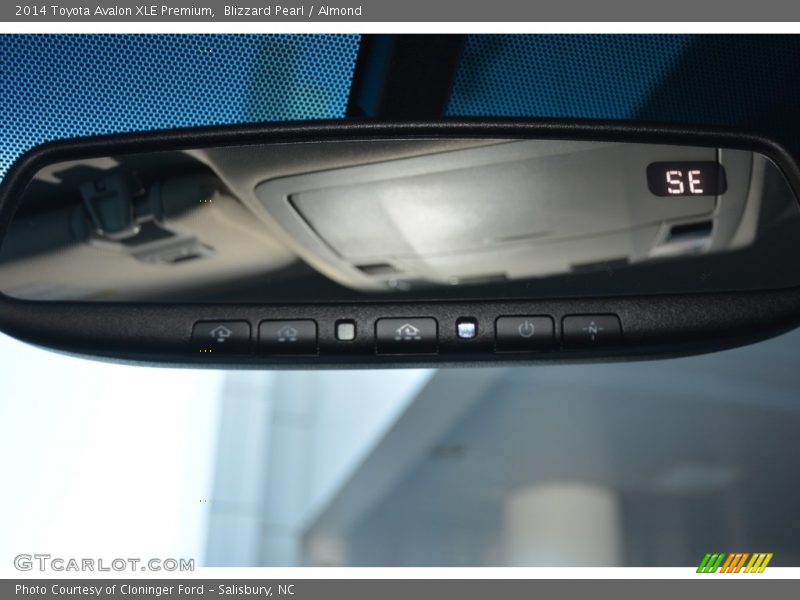 Blizzard Pearl / Almond 2014 Toyota Avalon XLE Premium