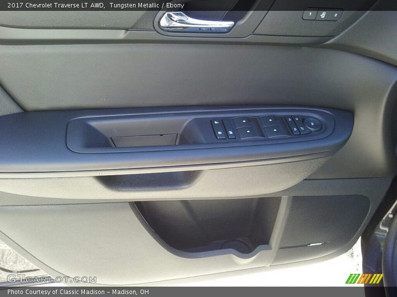 Tungsten Metallic / Ebony 2017 Chevrolet Traverse LT AWD