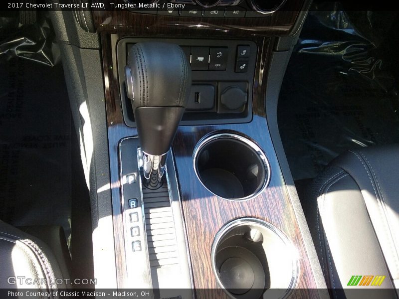 Tungsten Metallic / Ebony 2017 Chevrolet Traverse LT AWD