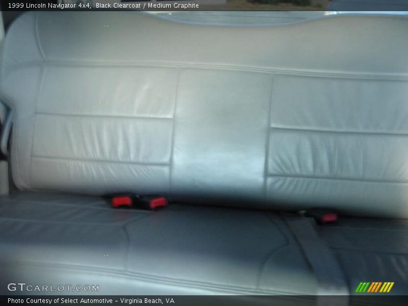 Black Clearcoat / Medium Graphite 1999 Lincoln Navigator 4x4