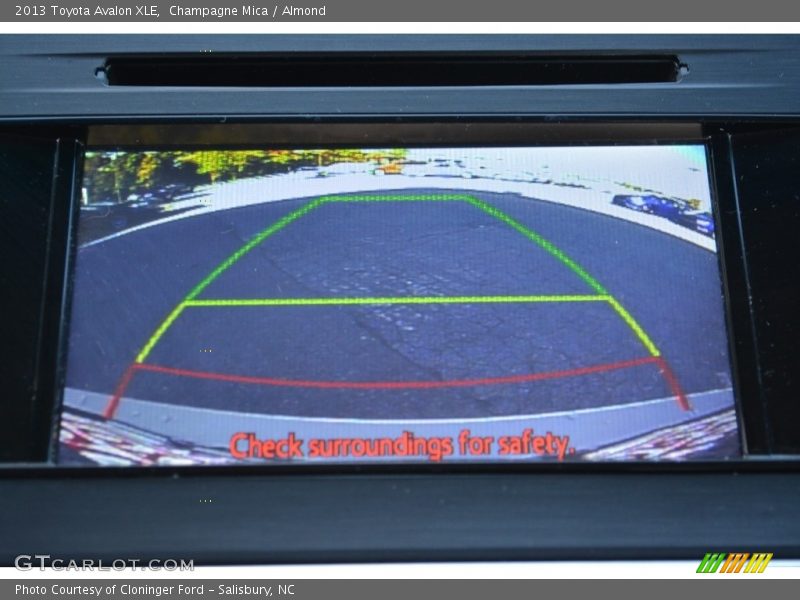 Champagne Mica / Almond 2013 Toyota Avalon XLE