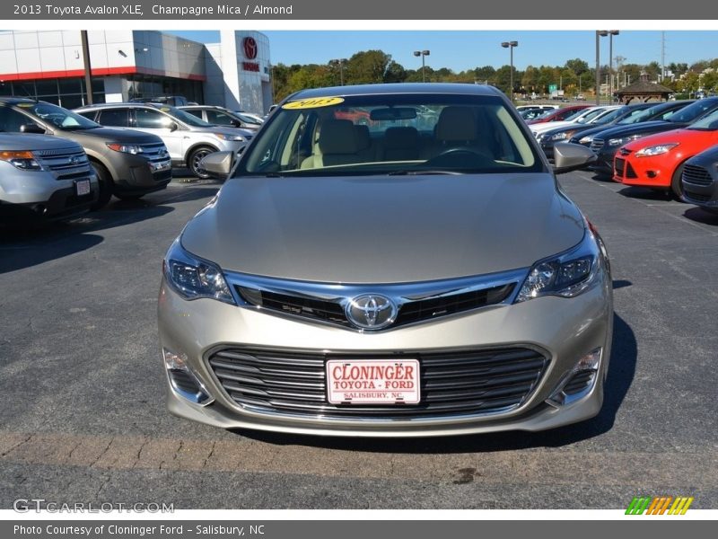 Champagne Mica / Almond 2013 Toyota Avalon XLE