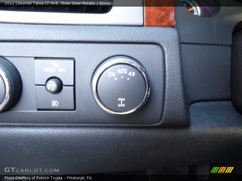 Sheer Silver Metallic / Ebony 2011 Chevrolet Tahoe LT 4x4
