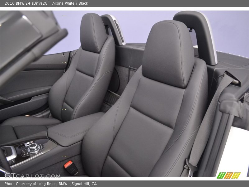 Alpine White / Black 2016 BMW Z4 sDrive28i