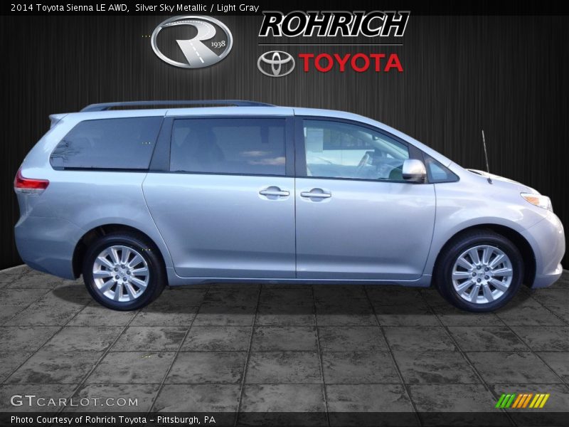 Silver Sky Metallic / Light Gray 2014 Toyota Sienna LE AWD