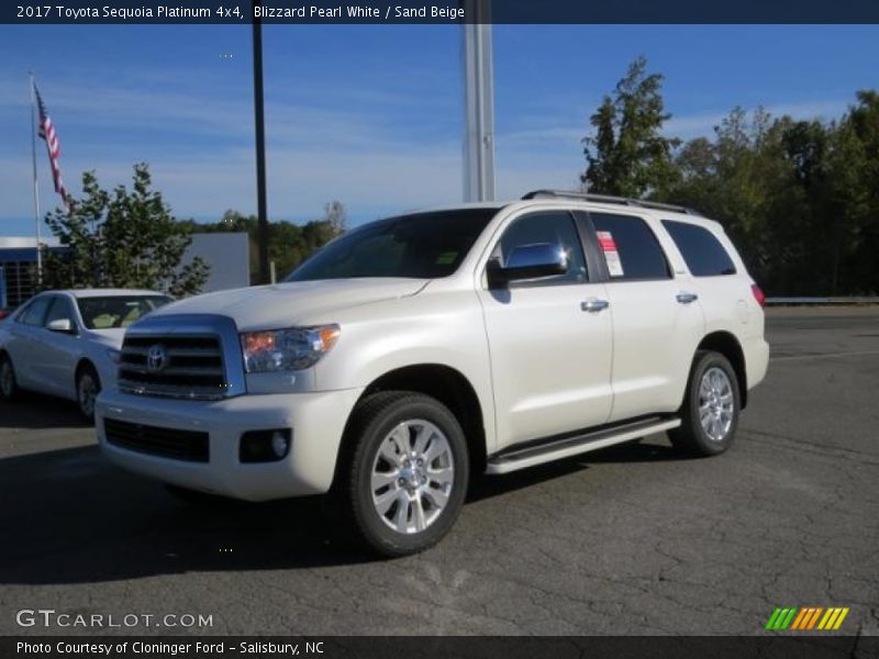 Front 3/4 View of 2017 Sequoia Platinum 4x4