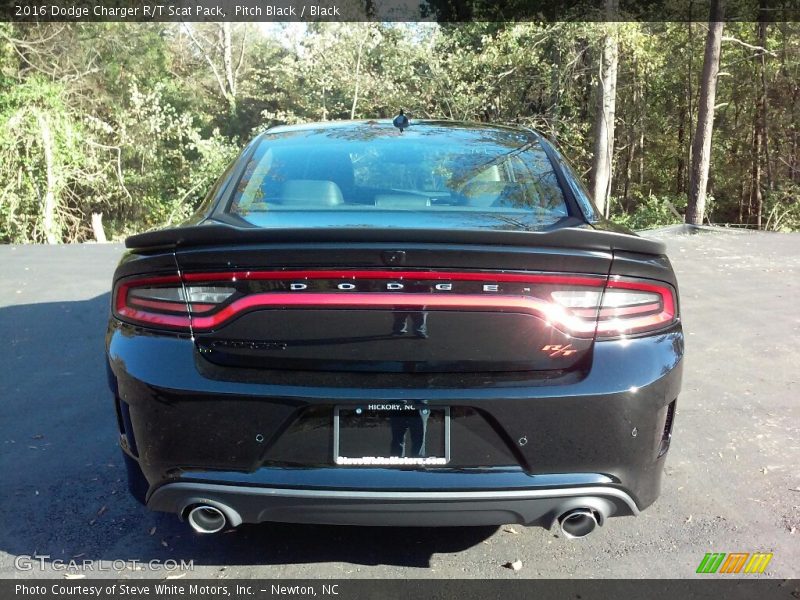 Pitch Black / Black 2016 Dodge Charger R/T Scat Pack