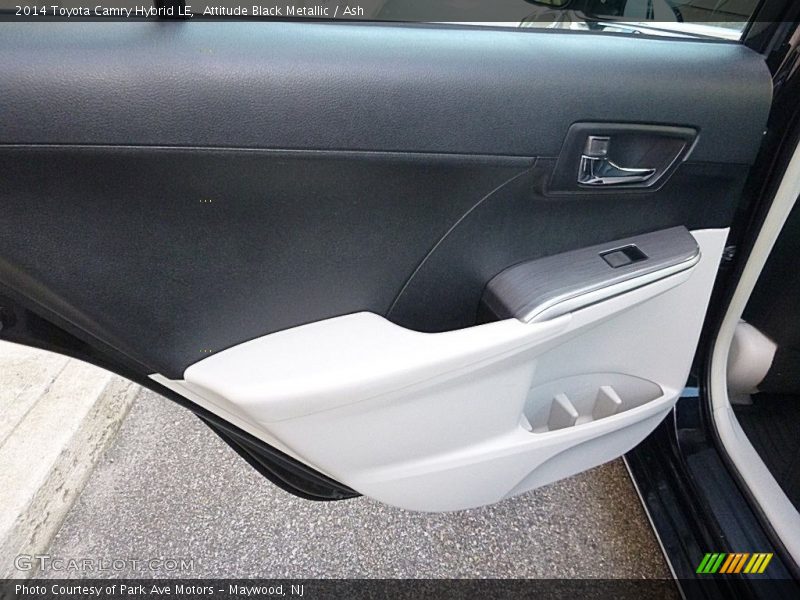 Attitude Black Metallic / Ash 2014 Toyota Camry Hybrid LE