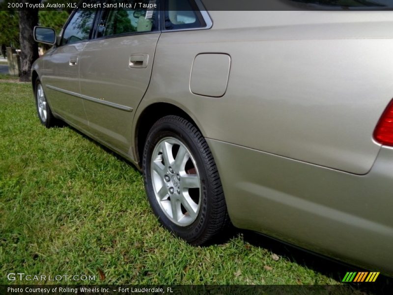 Desert Sand Mica / Taupe 2000 Toyota Avalon XLS