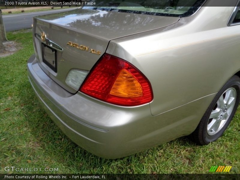 Desert Sand Mica / Taupe 2000 Toyota Avalon XLS