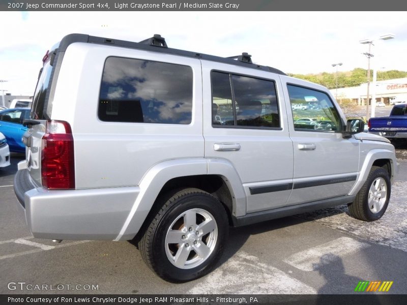 Light Graystone Pearl / Medium Slate Gray 2007 Jeep Commander Sport 4x4