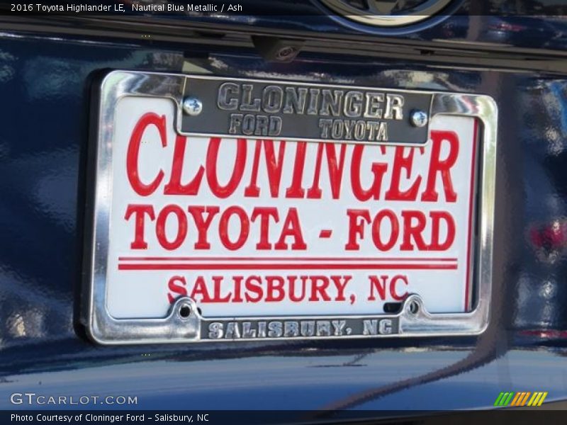 Nautical Blue Metallic / Ash 2016 Toyota Highlander LE