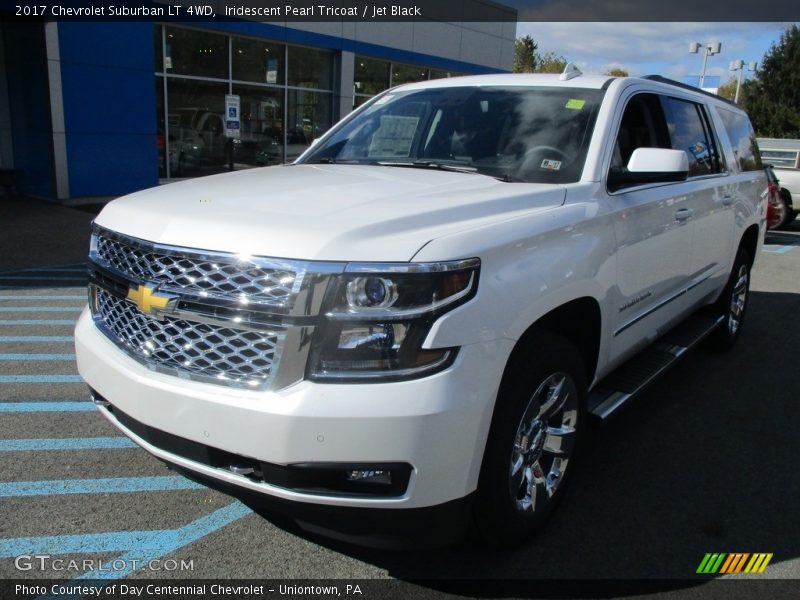 Iridescent Pearl Tricoat / Jet Black 2017 Chevrolet Suburban LT 4WD