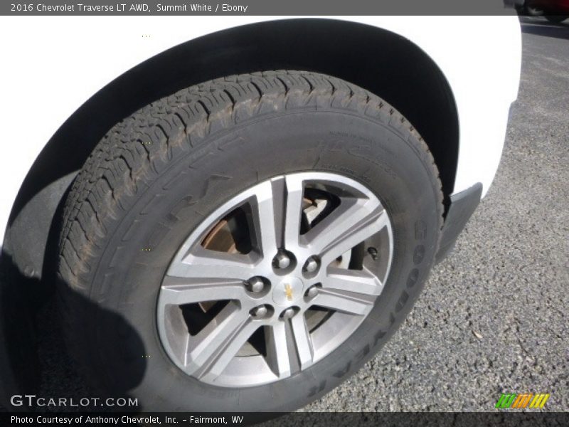 Summit White / Ebony 2016 Chevrolet Traverse LT AWD