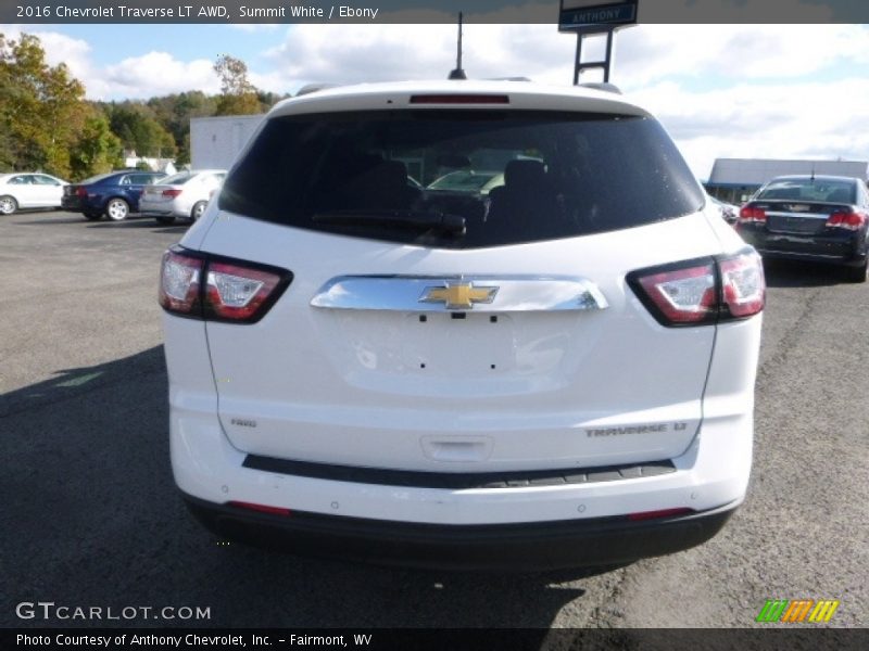 Summit White / Ebony 2016 Chevrolet Traverse LT AWD